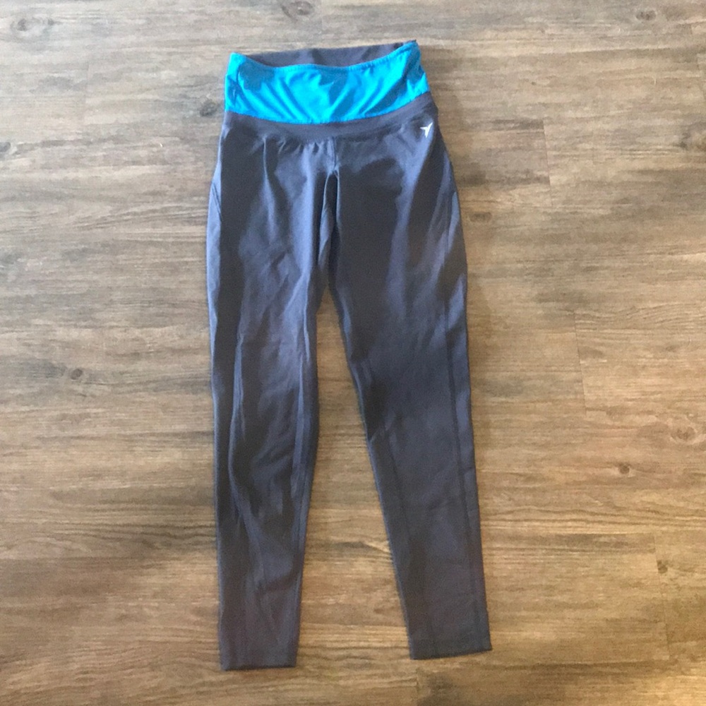 Gray leggings